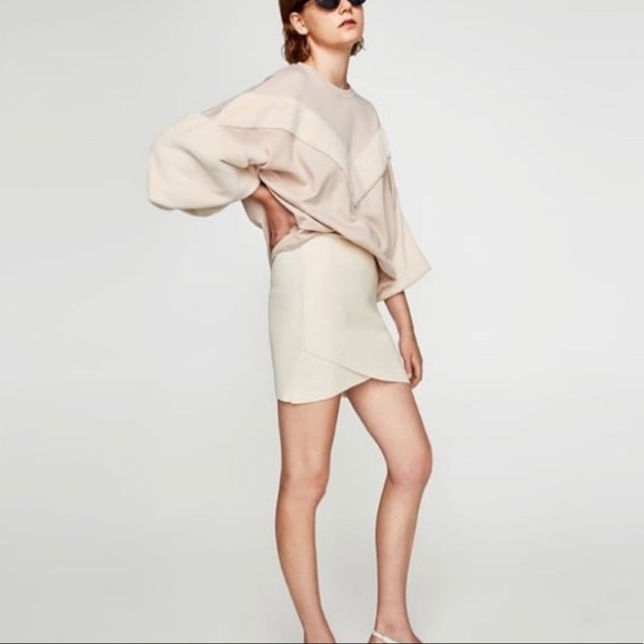 Zara Knit Mini Skirt - Picture 2 of 5